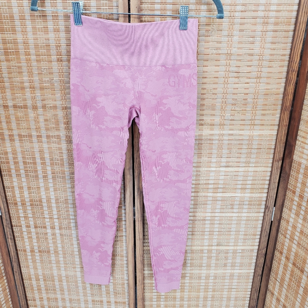 ♧ Gymshark Pink Camo Adapt Leggings Size Small